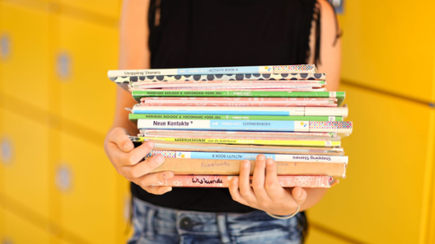 Boeken en kluissleutel inleveren